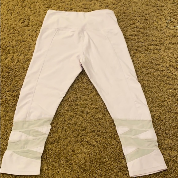 Cropped Workout Legging - Picture 3 of 4